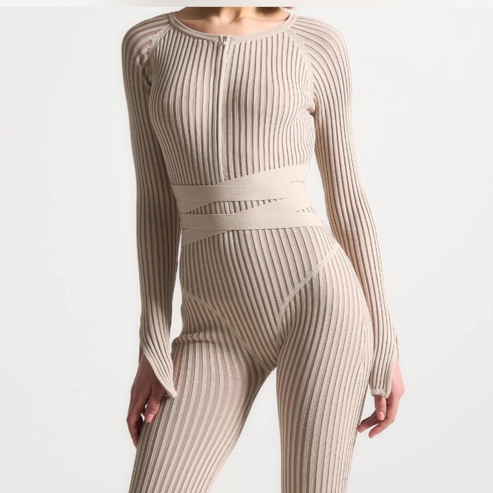 Knitted Two Tone Jumpsuit with Belt - Picture 3 of 5